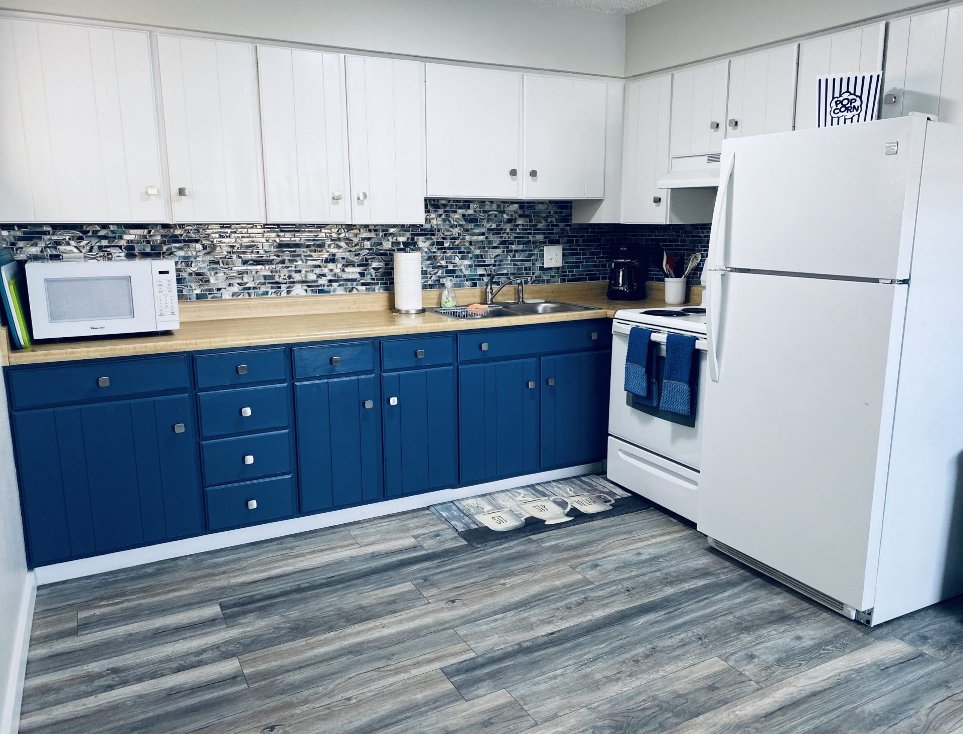 426428 MAIN ST, CANON CITY Keyholder